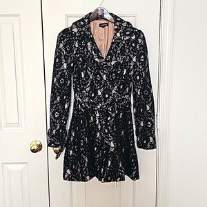 Bebe lace coat